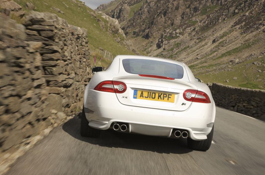  Jaguar XKR Speed 2010 года  (фото 27 из 38)